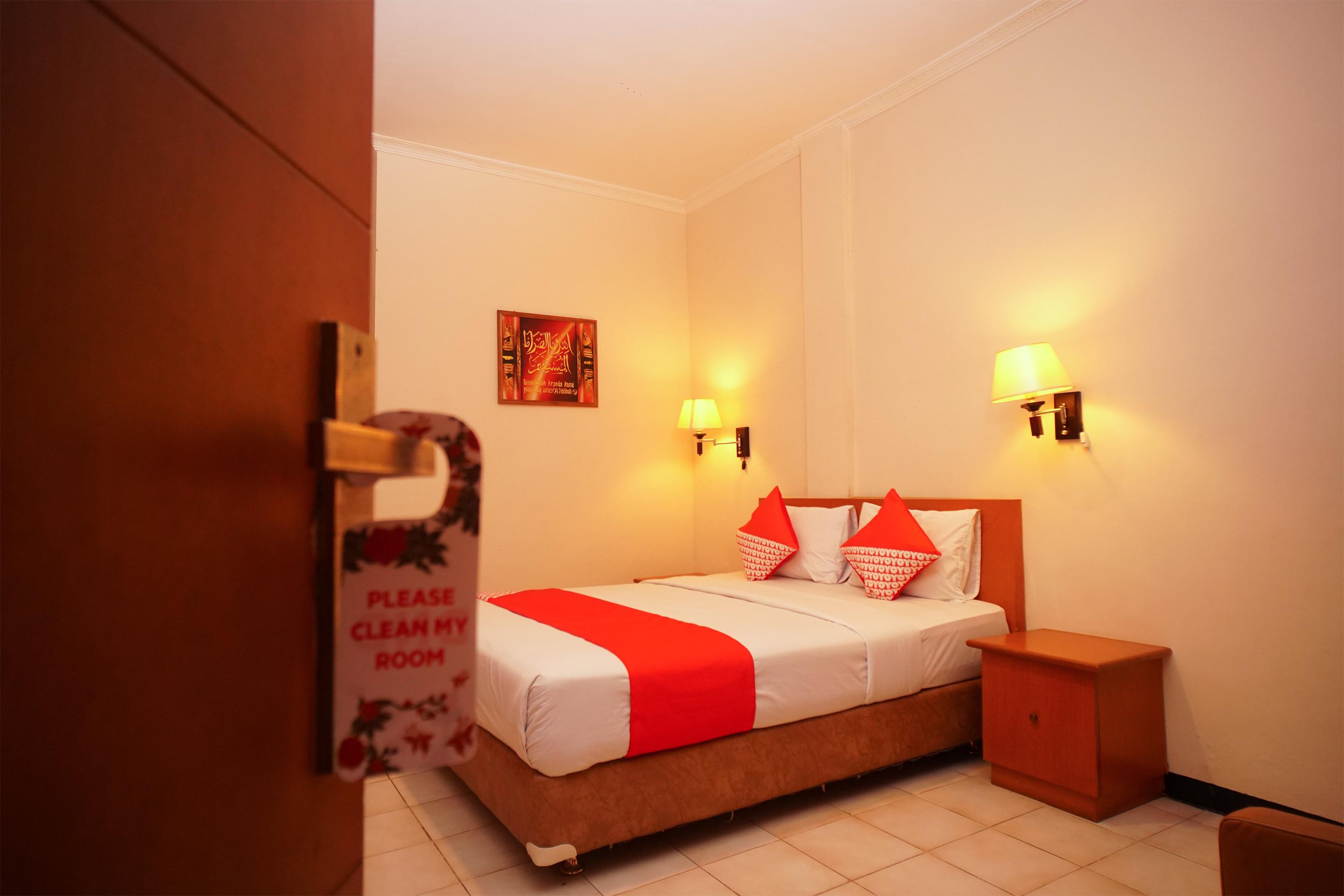 Capital O 142 Hotel Al Furqon Syariah Palembang Kültér fotó