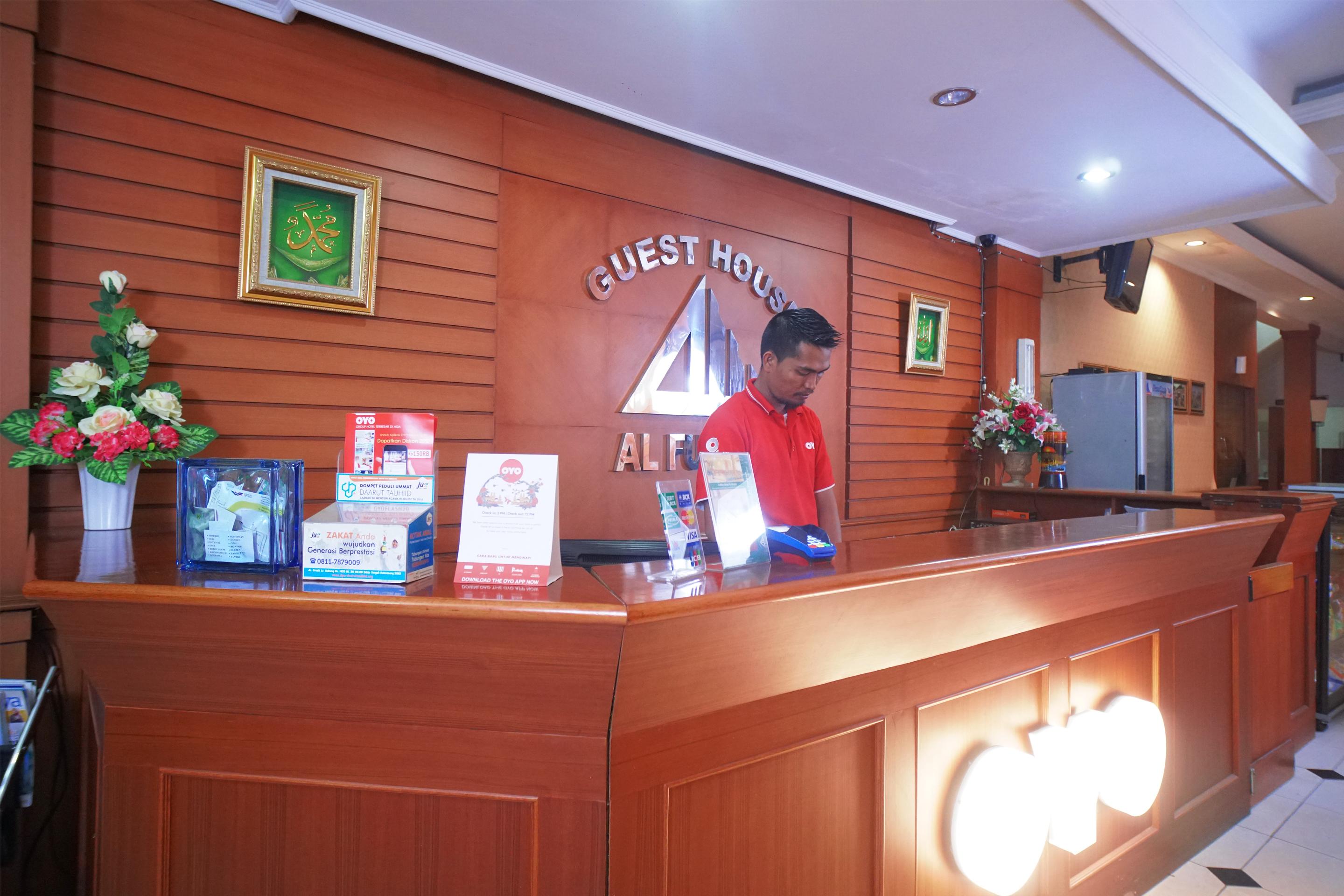Capital O 142 Hotel Al Furqon Syariah Palembang Kültér fotó