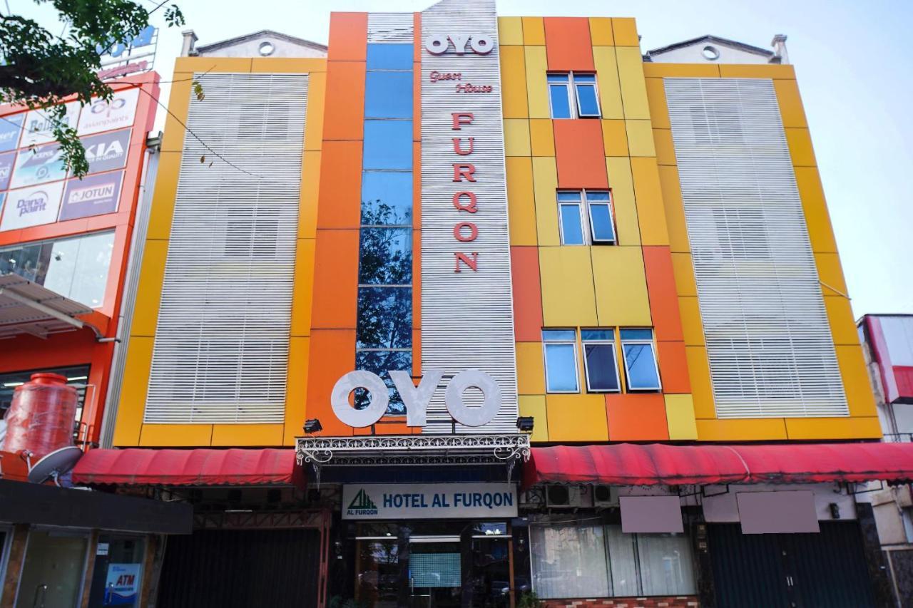 Capital O 142 Hotel Al Furqon Syariah Palembang Kültér fotó