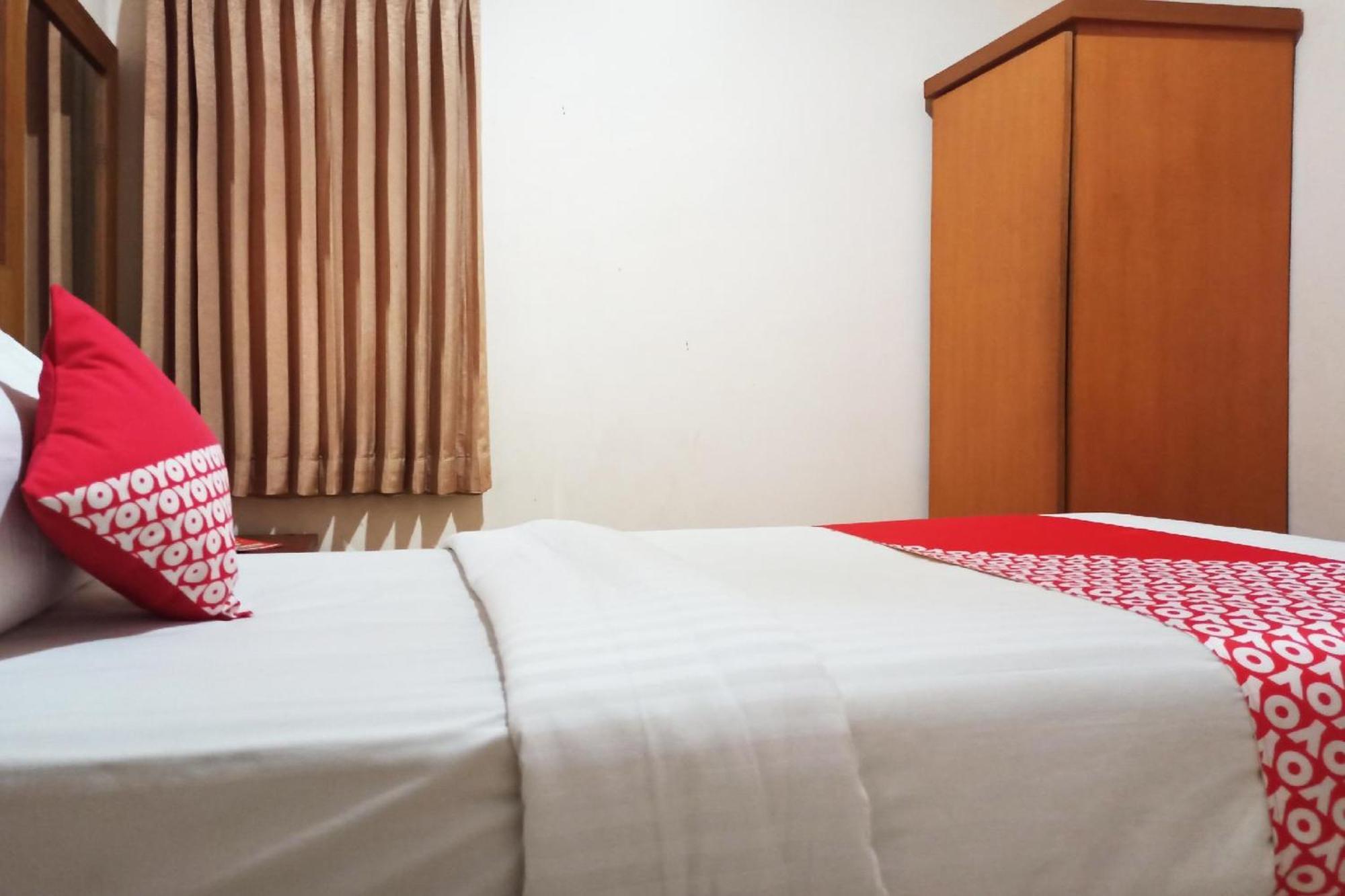 Capital O 142 Hotel Al Furqon Syariah Palembang Kültér fotó