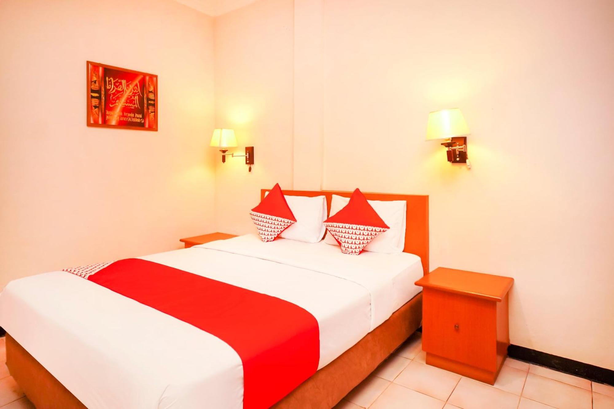 Capital O 142 Hotel Al Furqon Syariah Palembang Kültér fotó