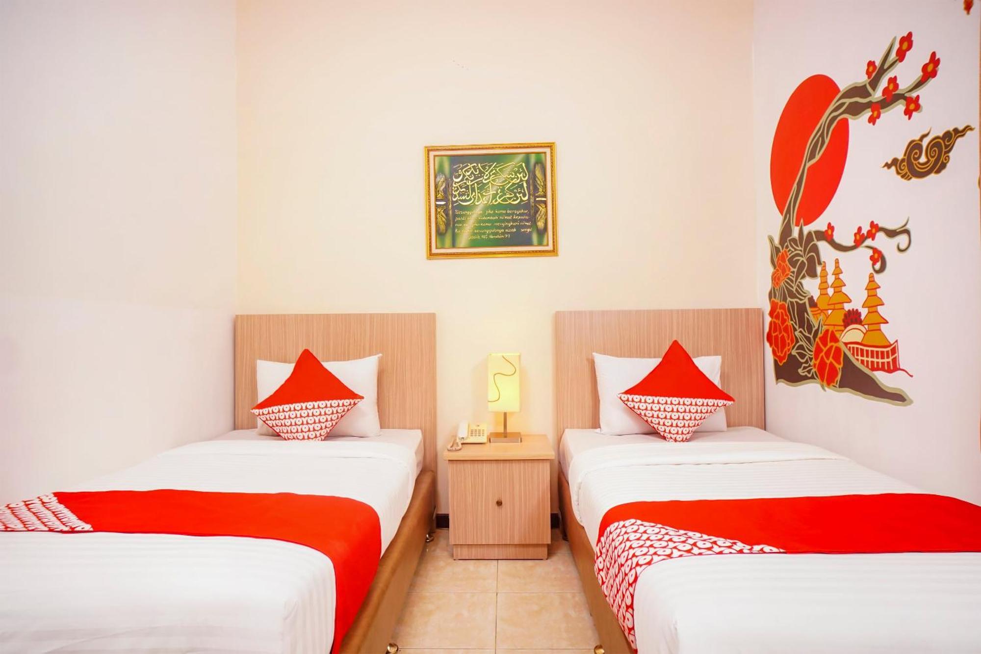 Capital O 142 Hotel Al Furqon Syariah Palembang Kültér fotó
