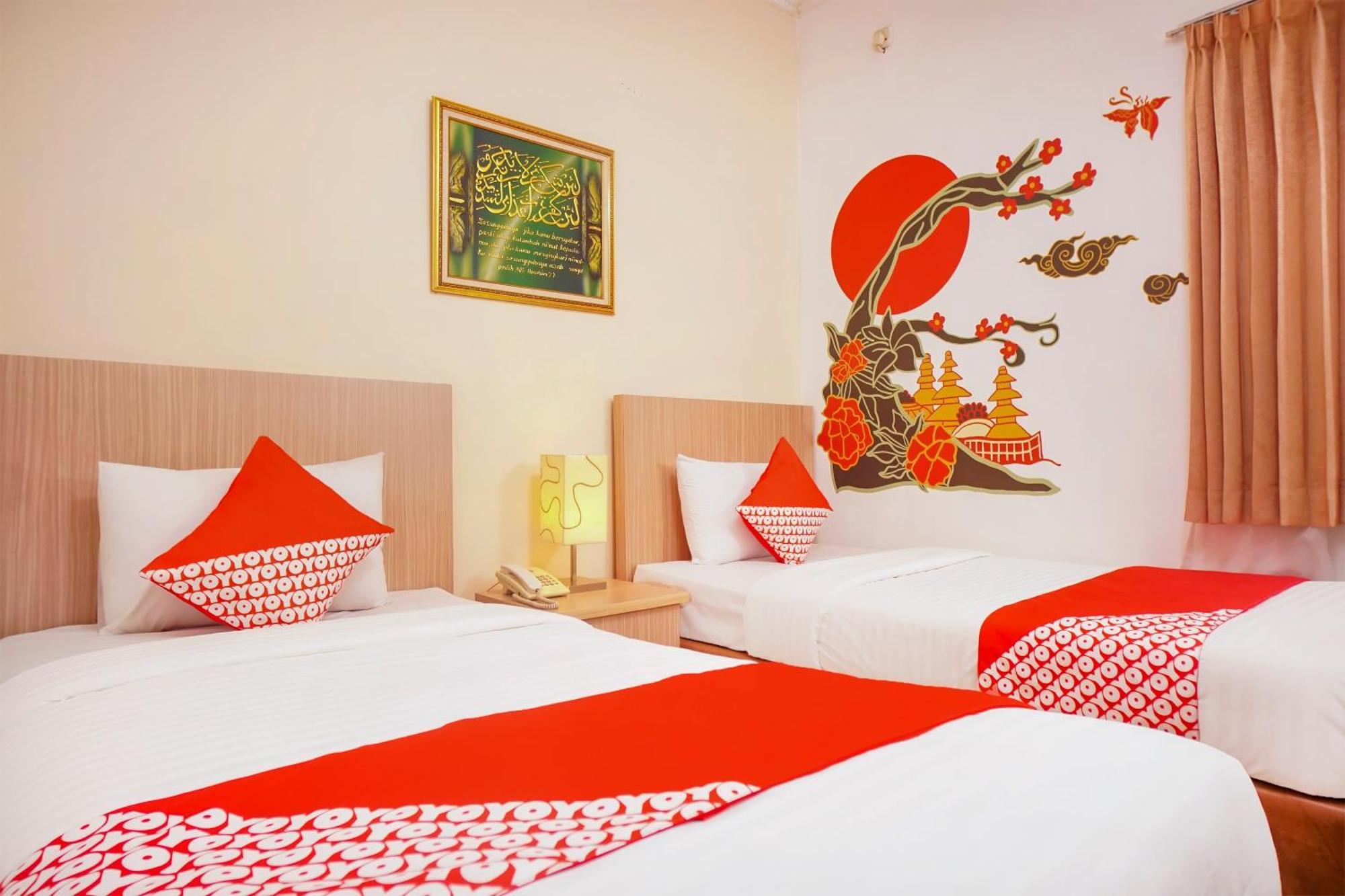 Capital O 142 Hotel Al Furqon Syariah Palembang Kültér fotó