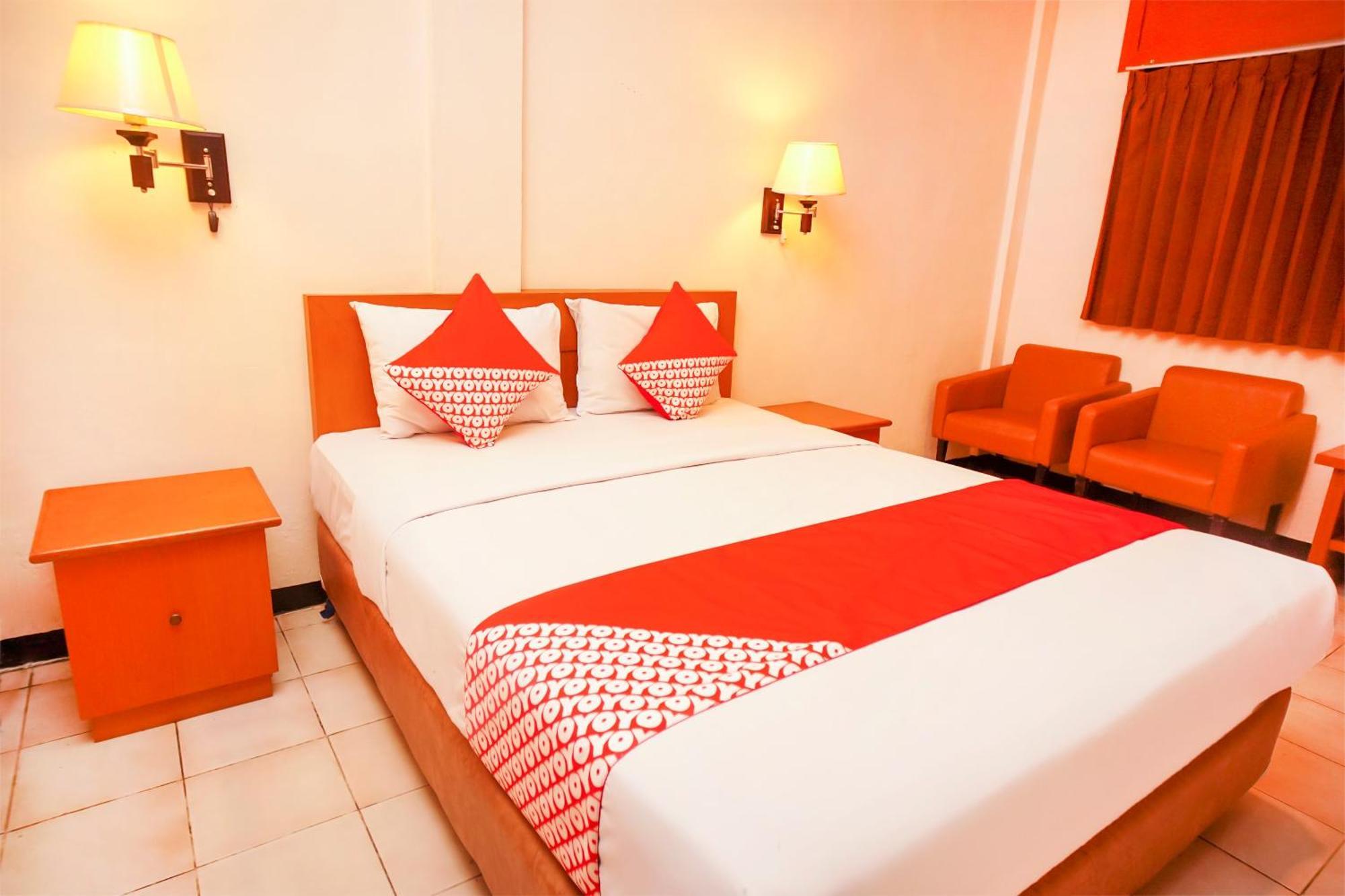Capital O 142 Hotel Al Furqon Syariah Palembang Kültér fotó