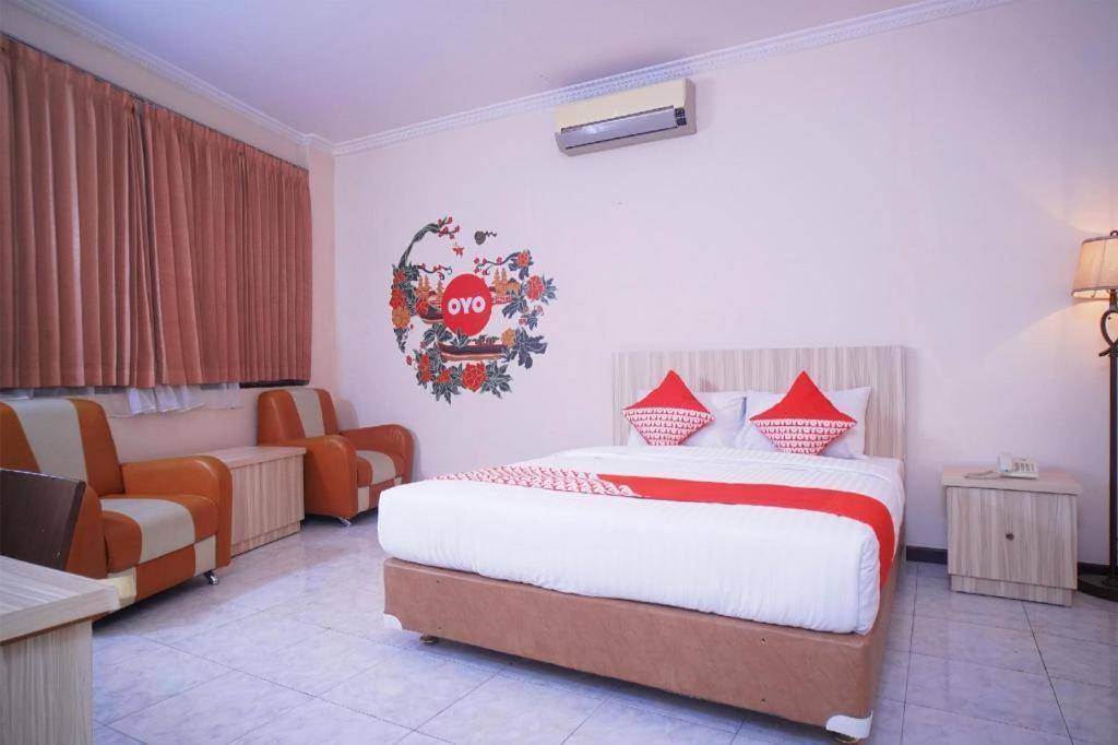 Capital O 142 Hotel Al Furqon Syariah Palembang Kültér fotó