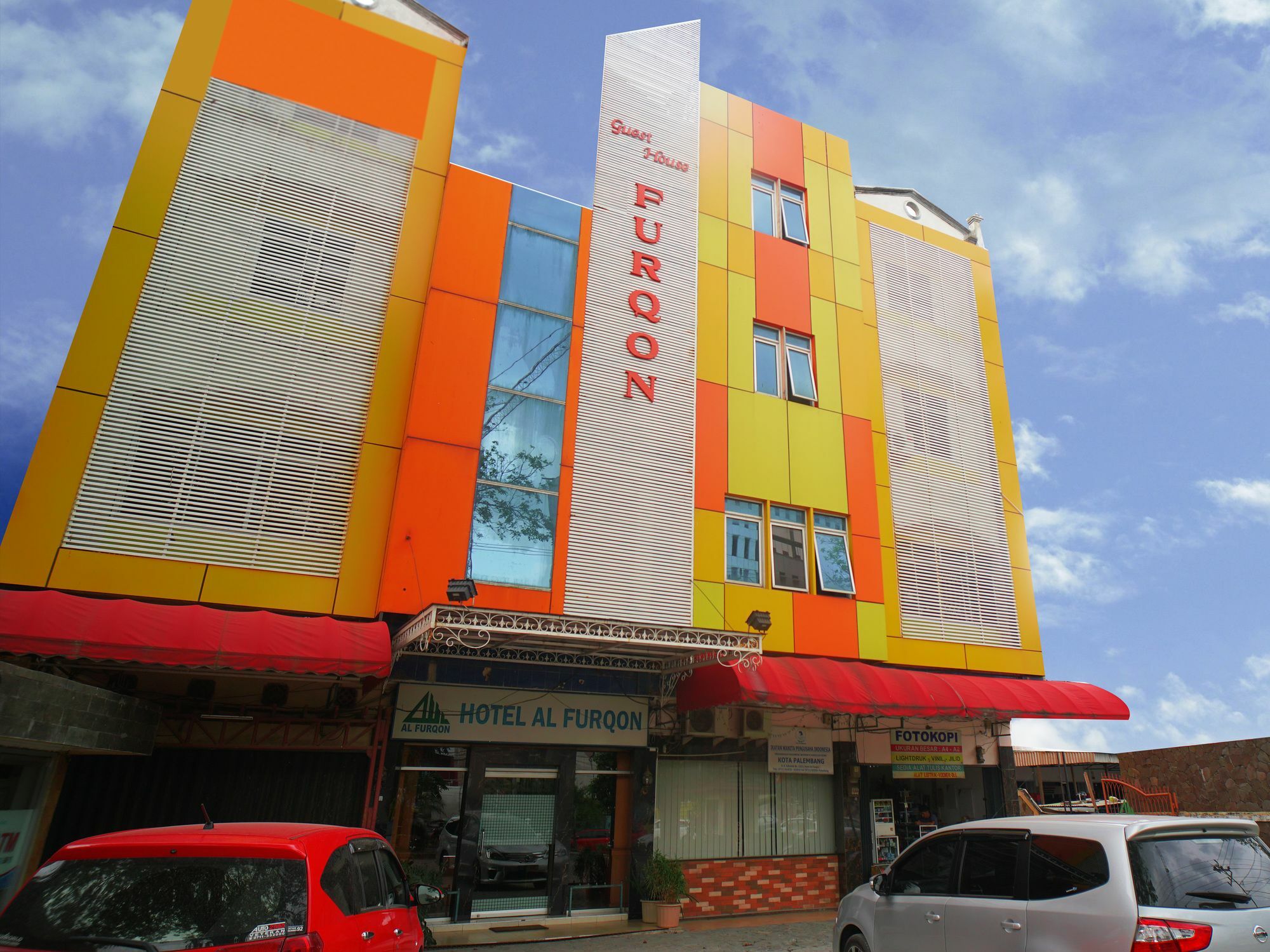 Capital O 142 Hotel Al Furqon Syariah Palembang Kültér fotó